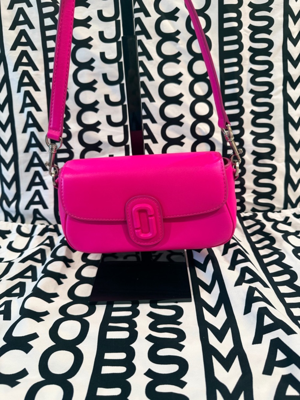 Hot pink Clover - Marc Jacobs